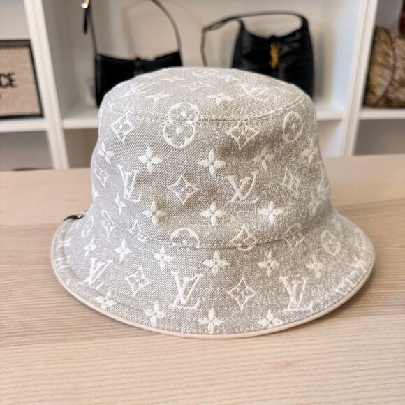 Louis Vuitton Monogram Jacquard Bucket Hat Grey main image 10